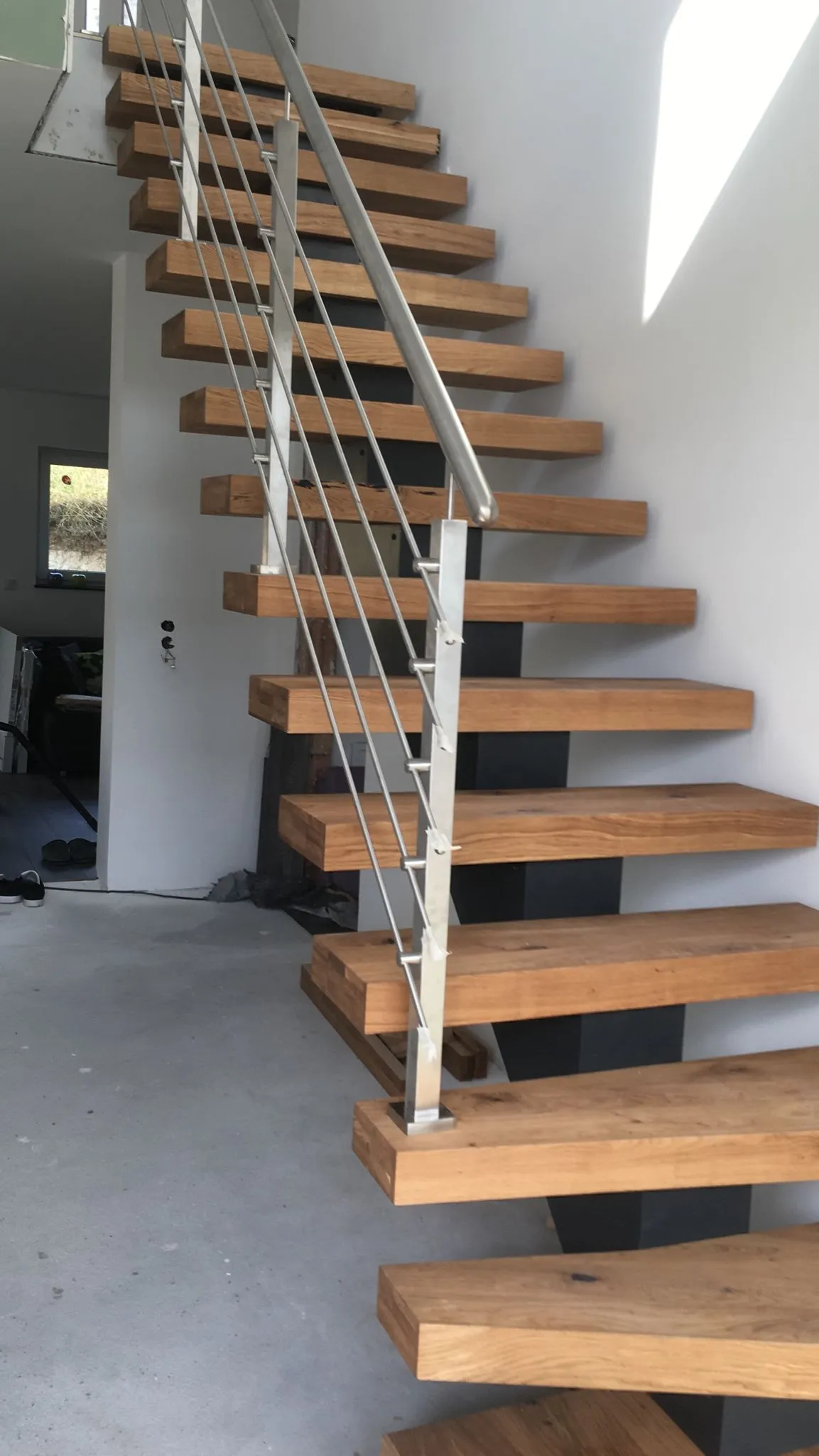 Drew-Styl - Rzemieślnicze schody z litego drewna SG12
